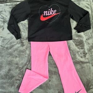Nike Kids Black and Pink Set